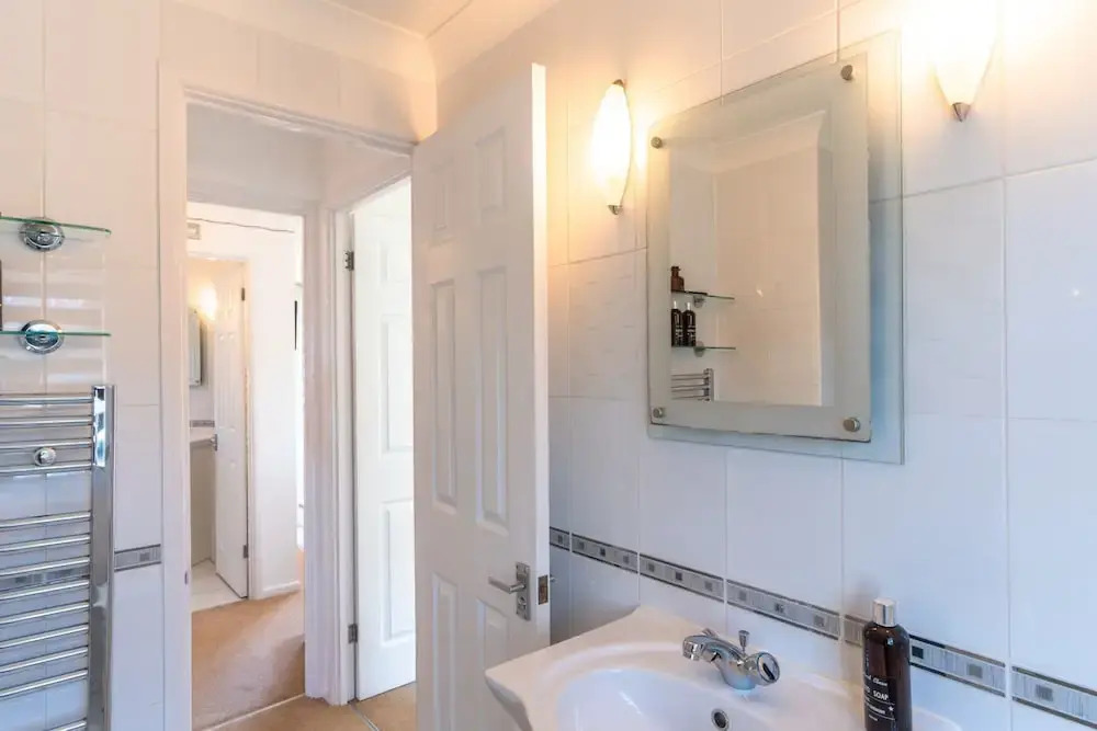 Pet-friendly Chalet in Torpoint, No Deposit