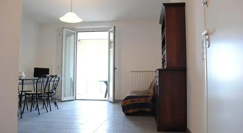 Zeus Apartments