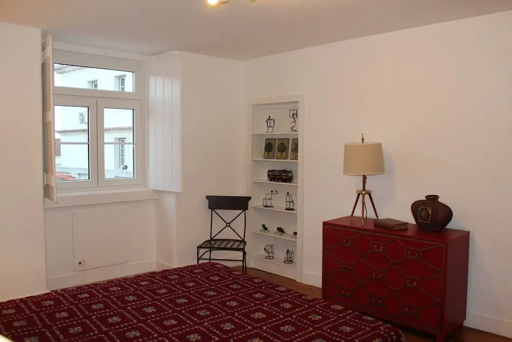 Stylish Lisbon Apartment in Alfama w/ Heating