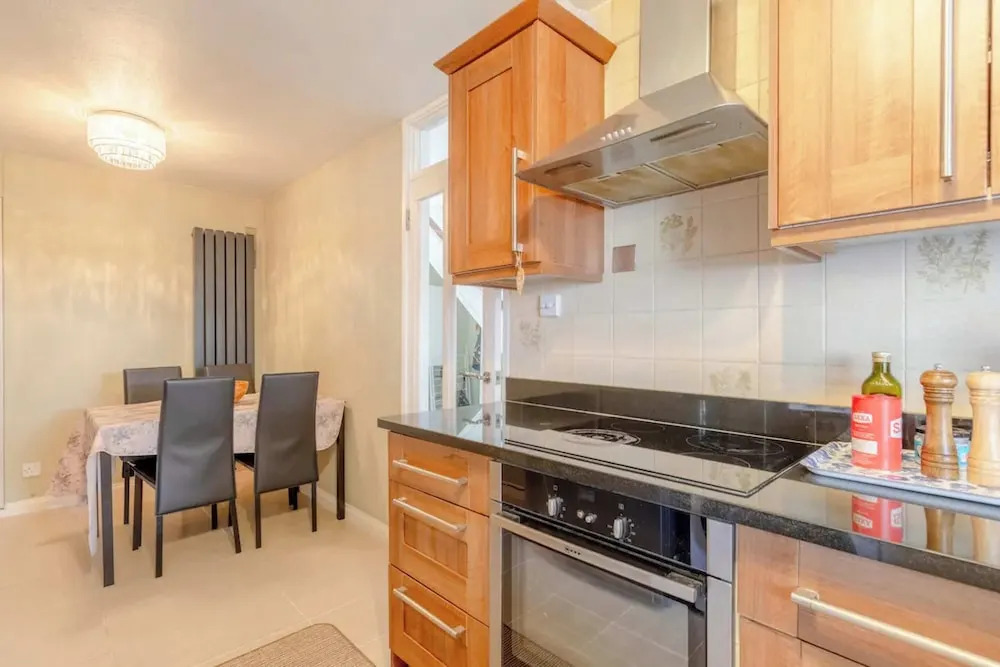 Lovely 3BD Family Home With Garden - Richmond!