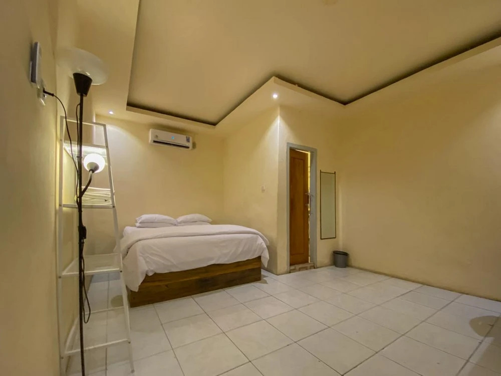 Urbanview Hotel ME Jayapura