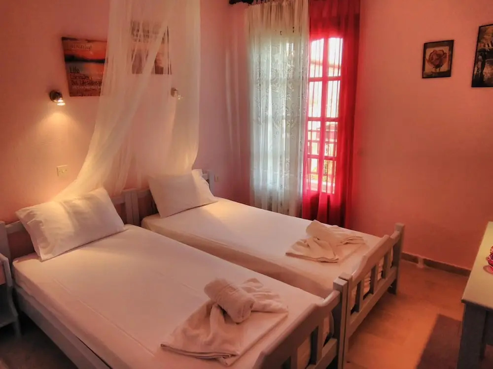 Seaview Studios Kriopigi