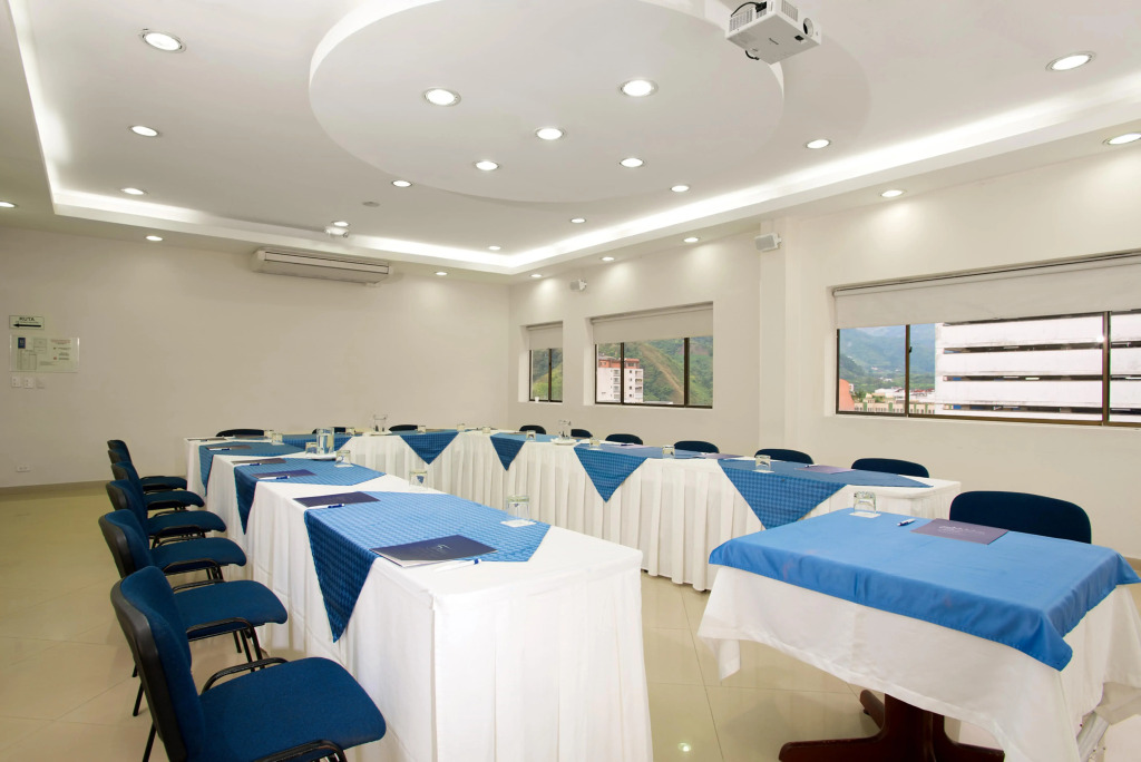 Hotel Dann Combeima