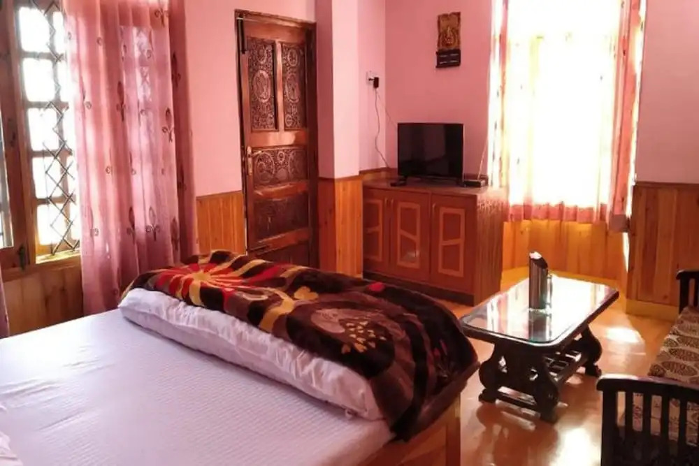 Goroomgo Himsutra shimla