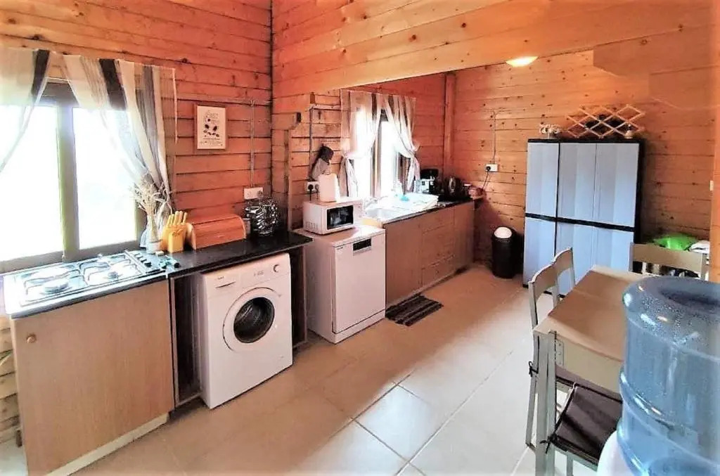 The Cosy Mountain Cabin with Stunning Views near Troodos