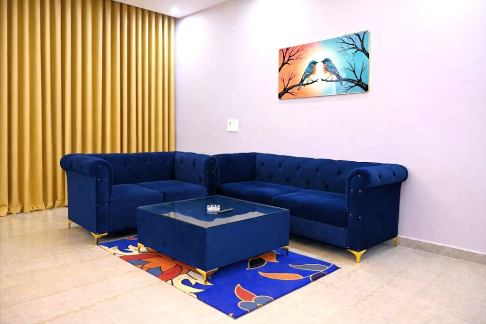 Book N Go HomeStay - Greater Noida