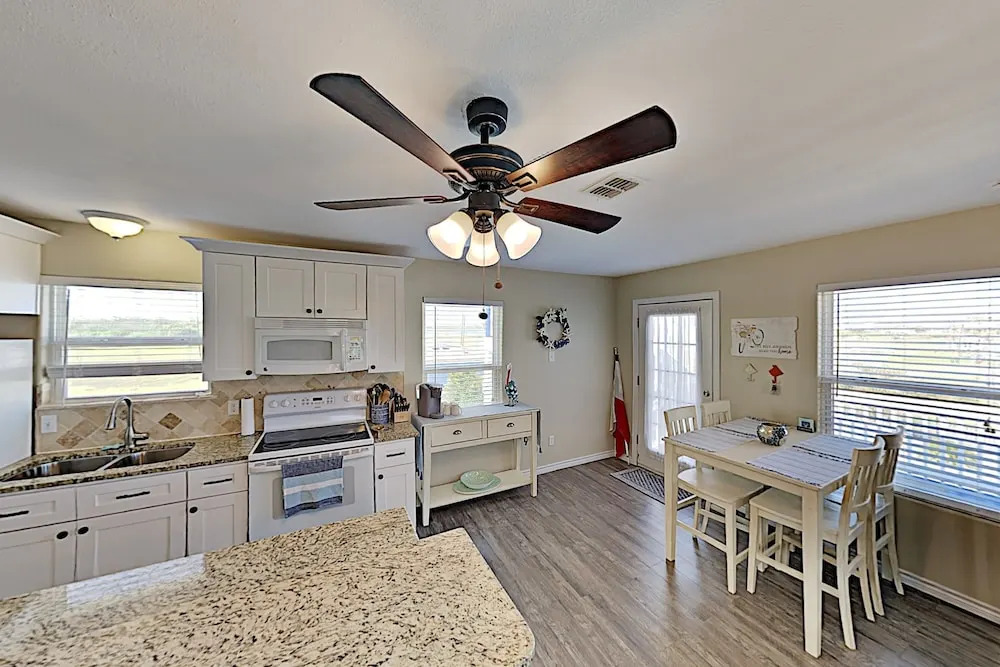 2003sdou 2 Bedroom Home