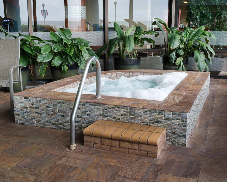 Coastal Hotel & Suites Virginia Beach - Oceanfront