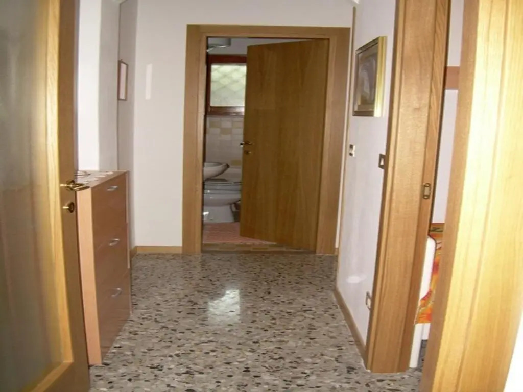 New apartment within a Renovated Detatched House Ground floor with Outdoor Patio