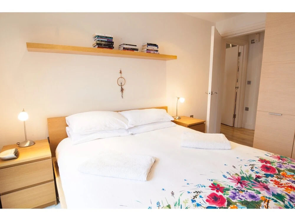 Sunny & Charming Flat for 2 in Tranquil Richmond