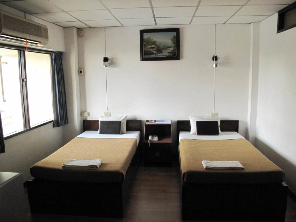 The Krungkasem Srikrung Hotel