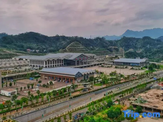 Yunbian Youjia Inn