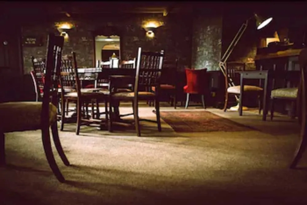 Les Douvres Hotel