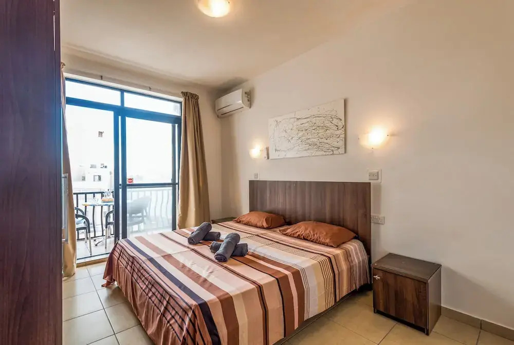 Seashells Apartment with sea view terrace with romantic sunsets