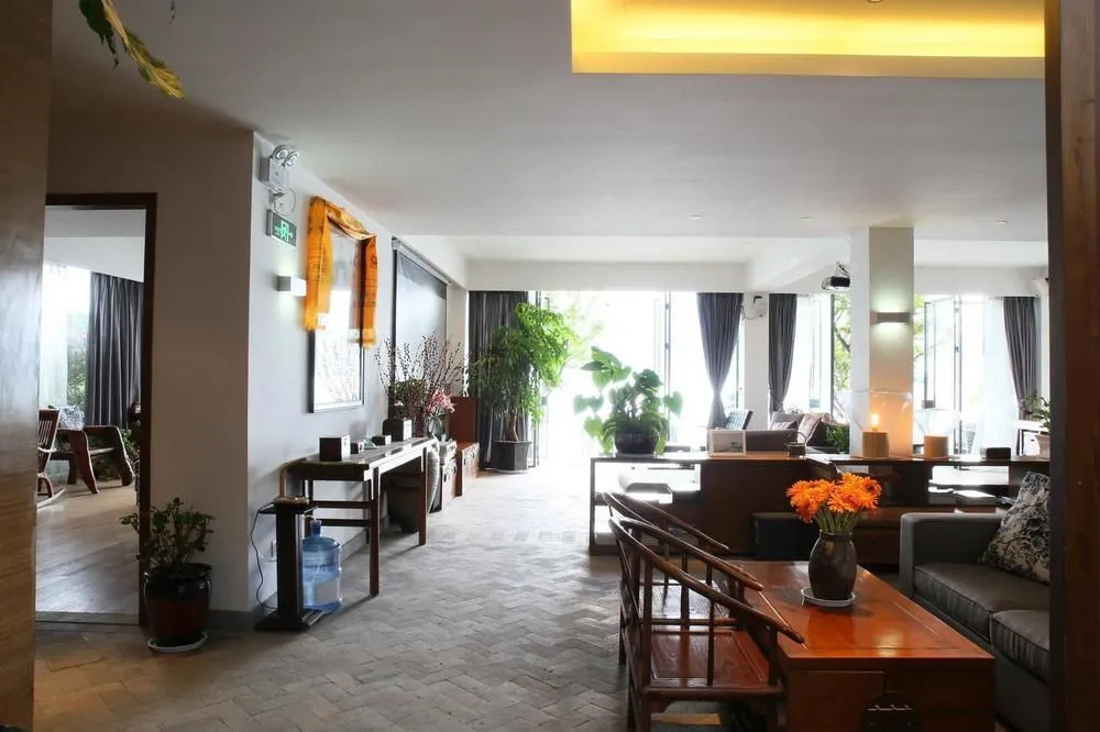 Bonum Lakeside Boutique Hotel