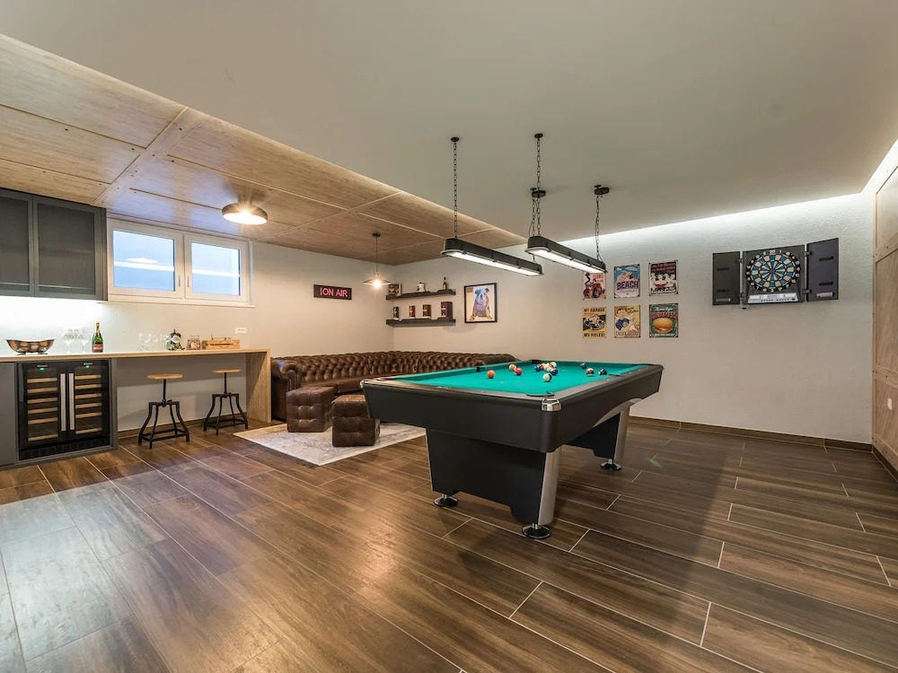 Fancy Villa in Gorica With Wellness Centre & Artistic Interiors