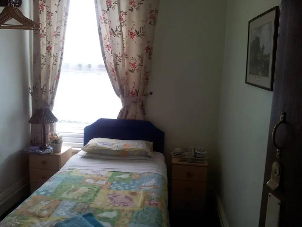 The Osborne - Guest house