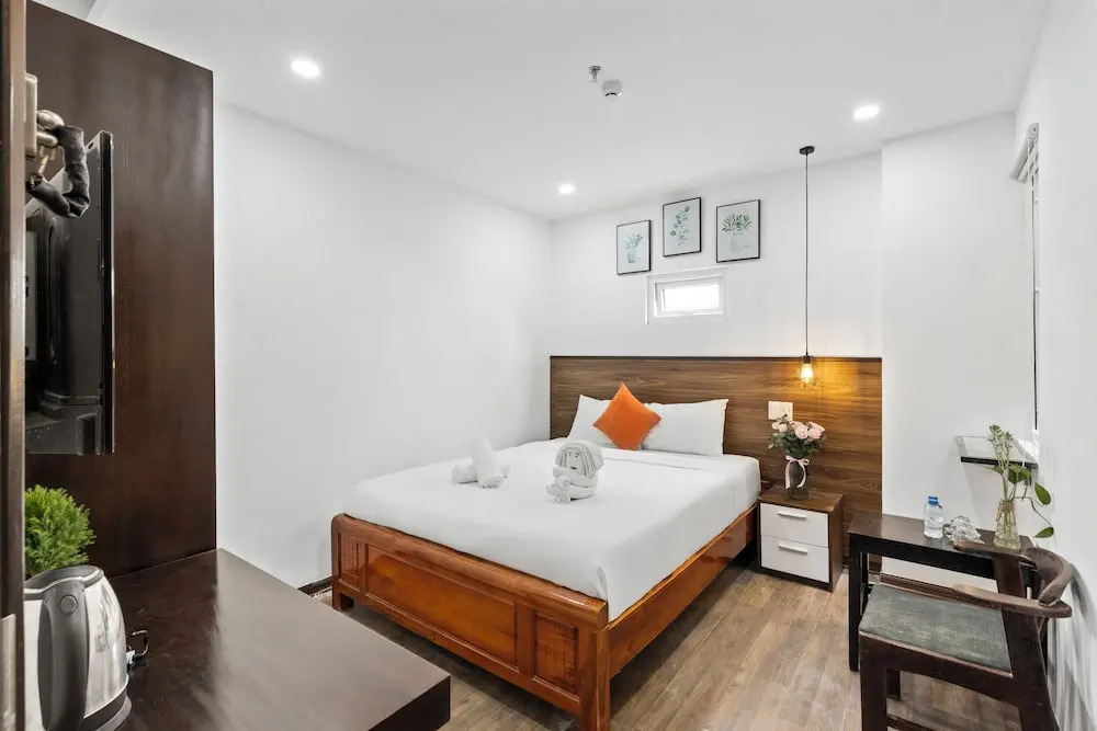 Happy House Hotel & Apartment