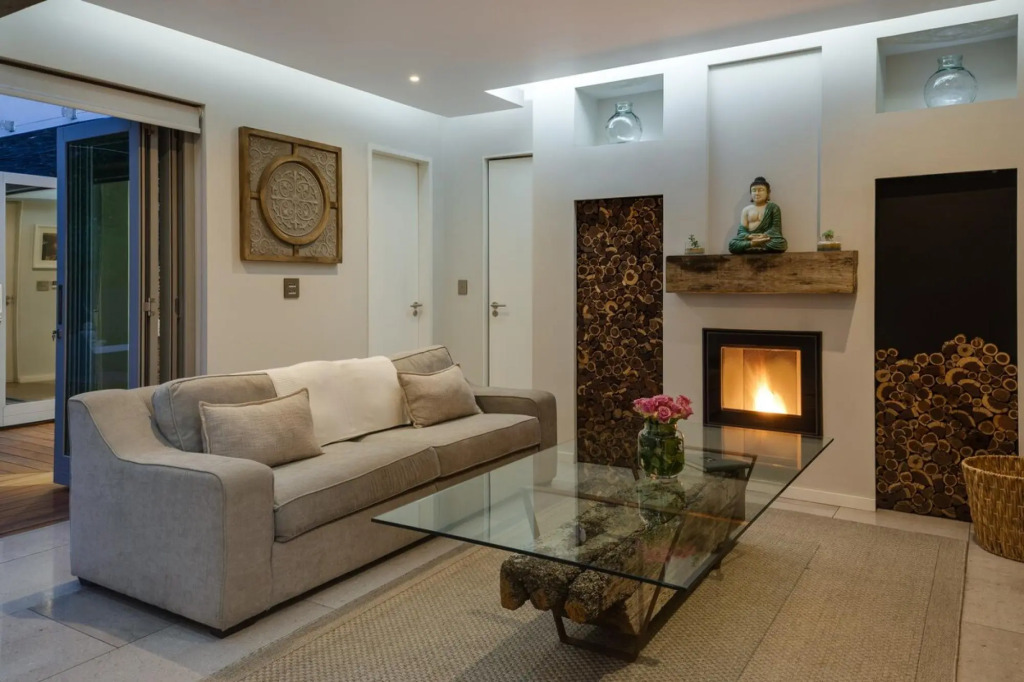 Element House - Contemporary and Upmarket Villa
