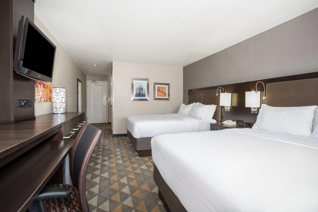 Holiday Inn Colorado Springs - Airport by IHG
