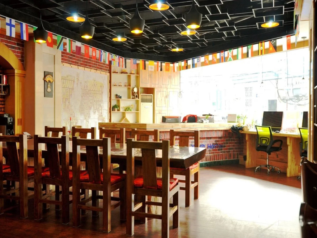 Qingdao Free Exercise Youth Hostel Zhanqiao Railway Station Branch