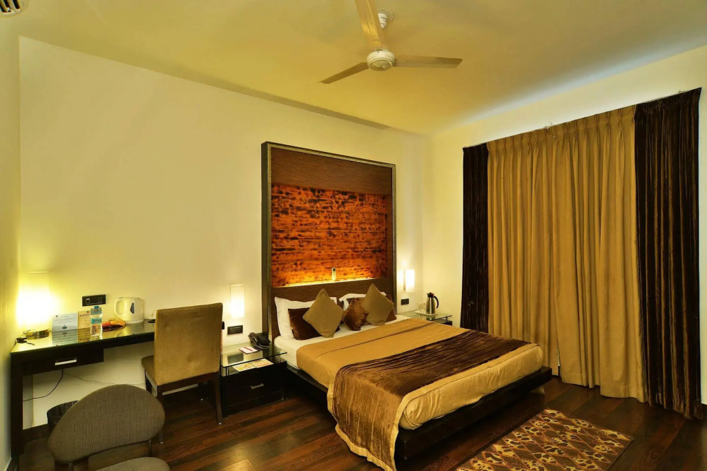 Shreyans Inn