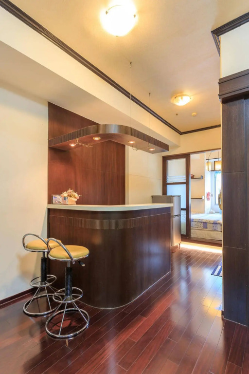 Happyhouse Service Apartment