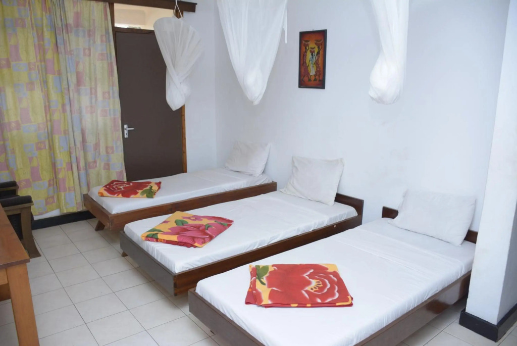 Keys Hotel Mbokomu Branch