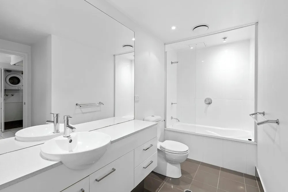 Harbour Quays Apartments