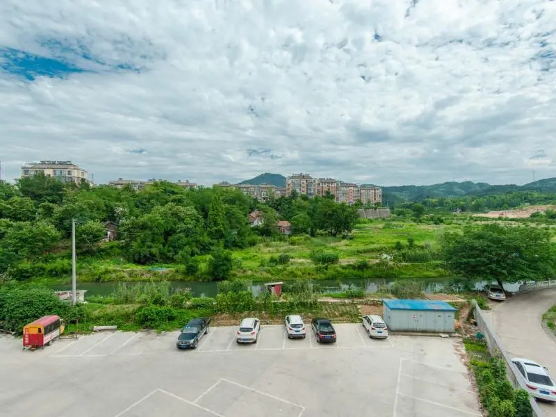 GreenTree Inn (Huoshan Hospital, Yingjia Avenue)