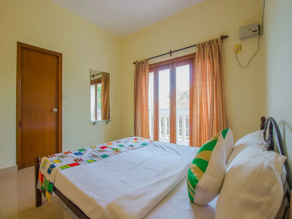 OYO 13604 Home Graceful 2BHK Dona Paula