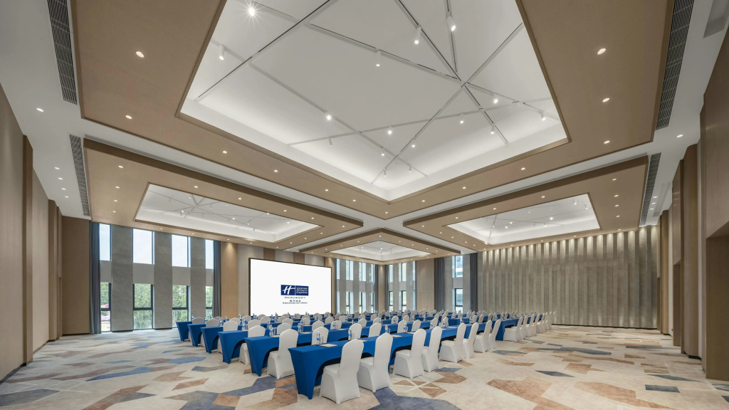 Holiday Inn Express Tengchong Hot Spring by IHG