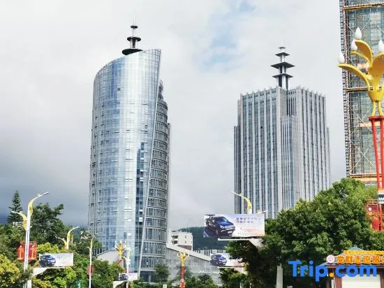 Yulong Business Hotel