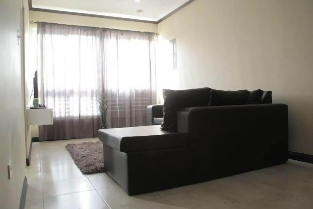 Kingston Apartment at Tres Vista