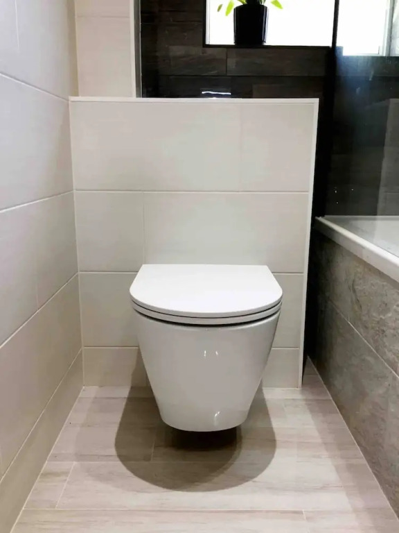 Double Bedroom, Kings Lynn, New Renovated Bathroom