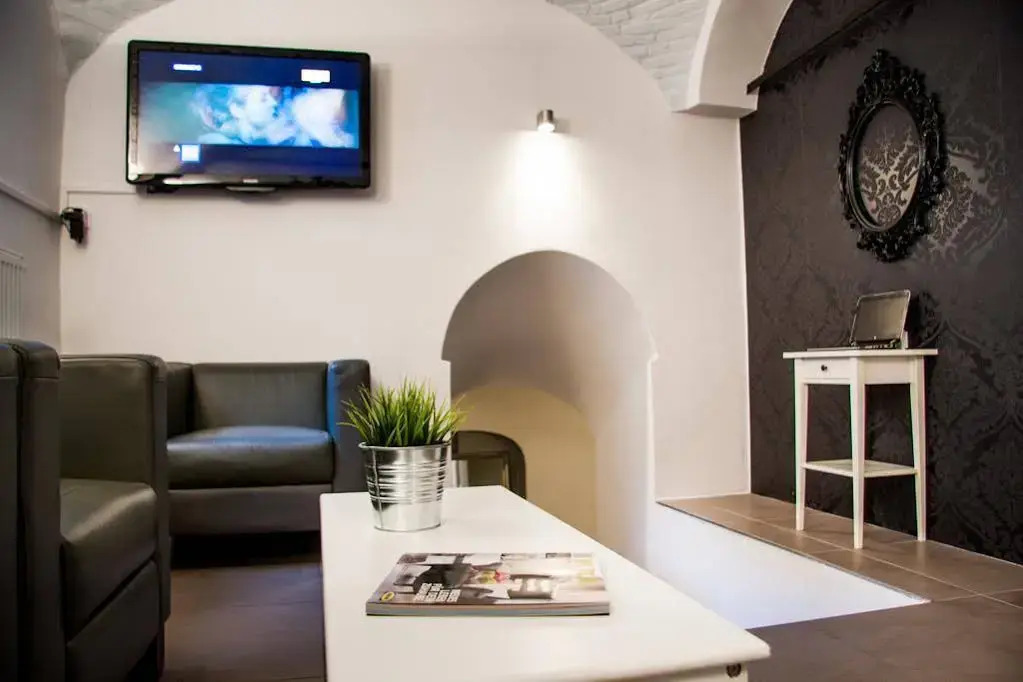4 Rooms