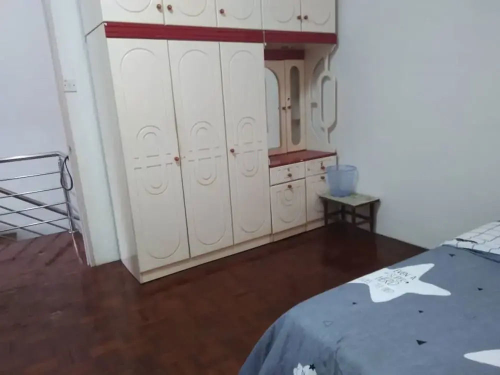 OYO 90310 E Homestay Permai Timur
