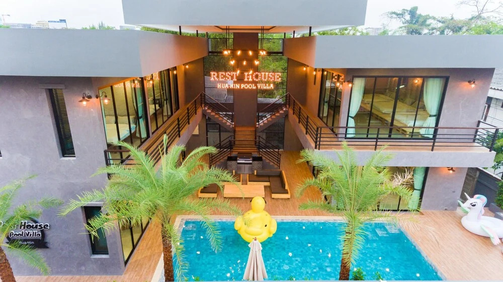 Rest House Hua Hin Pool Villa