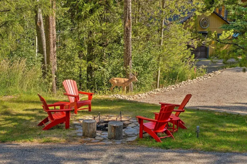 'wild Huckleberry Cabin' in Alpine: Fire Pit, Deck
