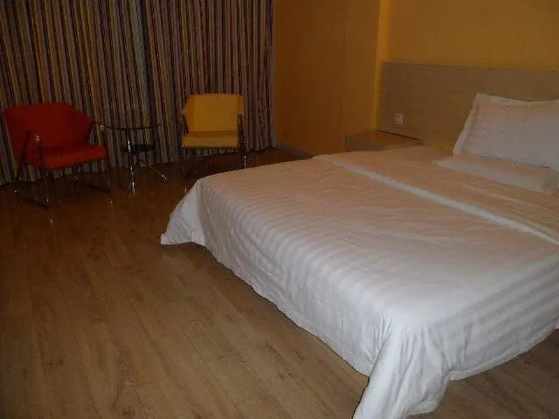 7 Days Inn North Of Waitan