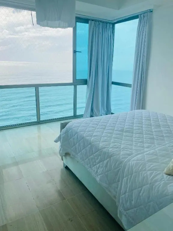 Vista al mar Habitación Privada Coral en Malecon Santo Domingo 1-829-343-1001