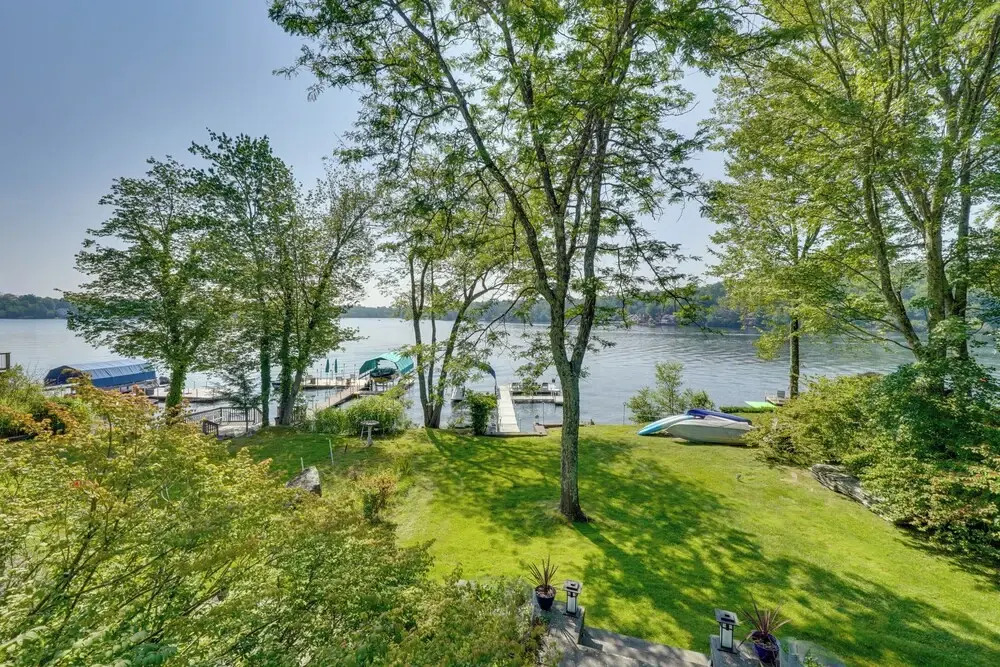 Waterfront White Lake Vacation Rental!