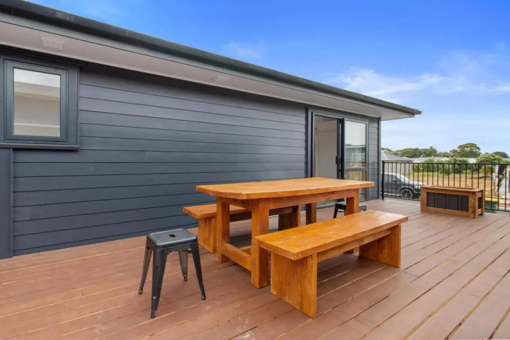 Sandy Shores - Waihi Beach Holiday Home