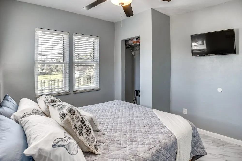 Central Daytona Beach Apt < 1 Mi To Beach St!