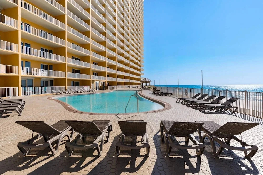 Treasure Island Unit 905