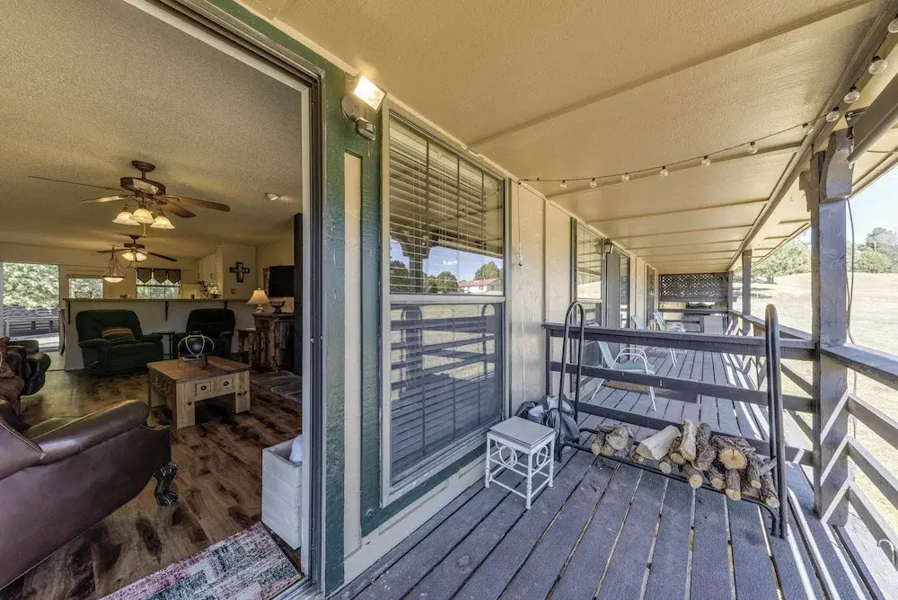 Ruidoso Condo w/ Golf View ~ 17 Mi to Ski Apache!