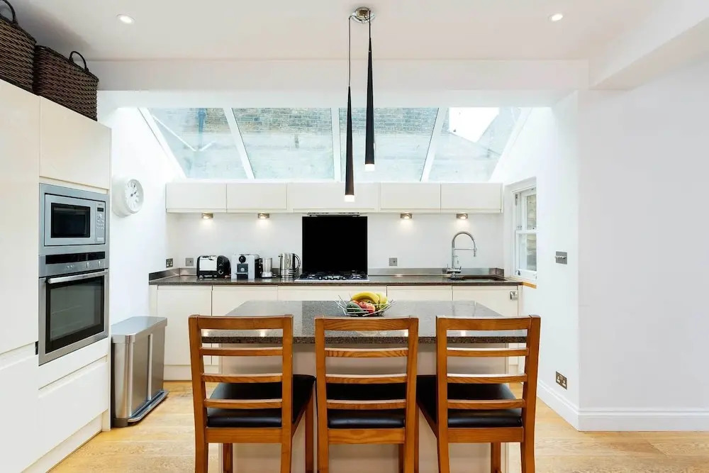 Clean Lines By Clapham Common