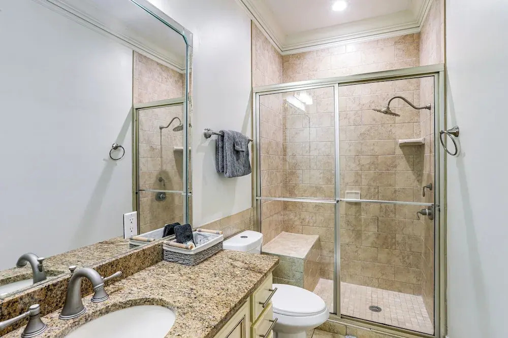 Steps to Oxford Square: Ole Miss Game Day Condo
