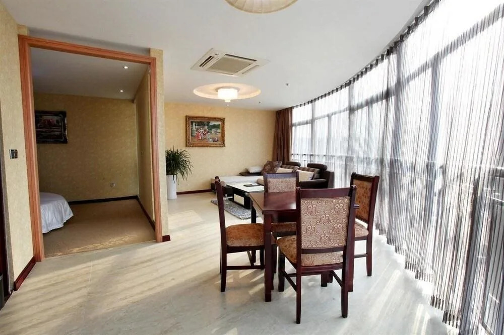 Yangzhou Dongfang Aogu Siting Hotel