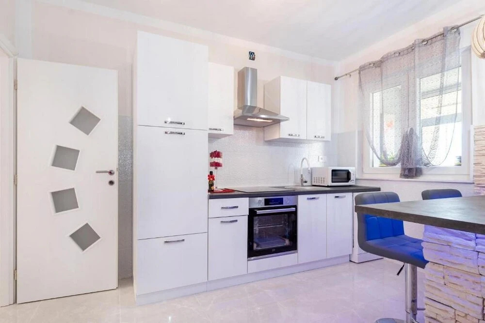 Apartment Lana